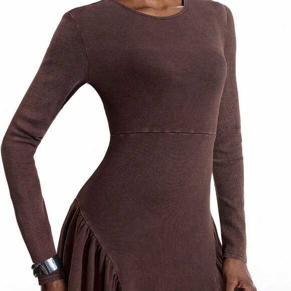 Brown Elegant Women's Round Neck Long Sleeve Pleated Casual Dress - Picture 5 of 5